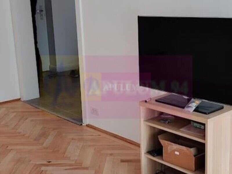 Vanzare apartament de 3 camere in zona Unirii-Splaiul Unirii